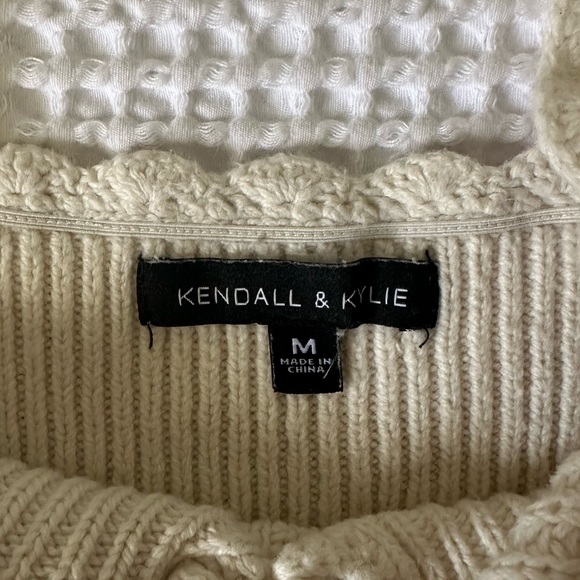 Kendall & Kylie Tank Top - Picture 3 of 7